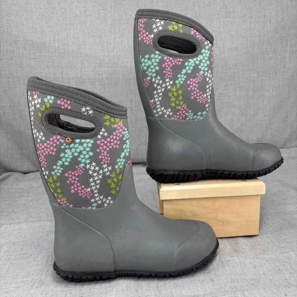 Bogs Kids Classic Waterproof Insulated Winter Boots Gray Hearts Stars 4